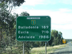 Eyre-highway.jpg